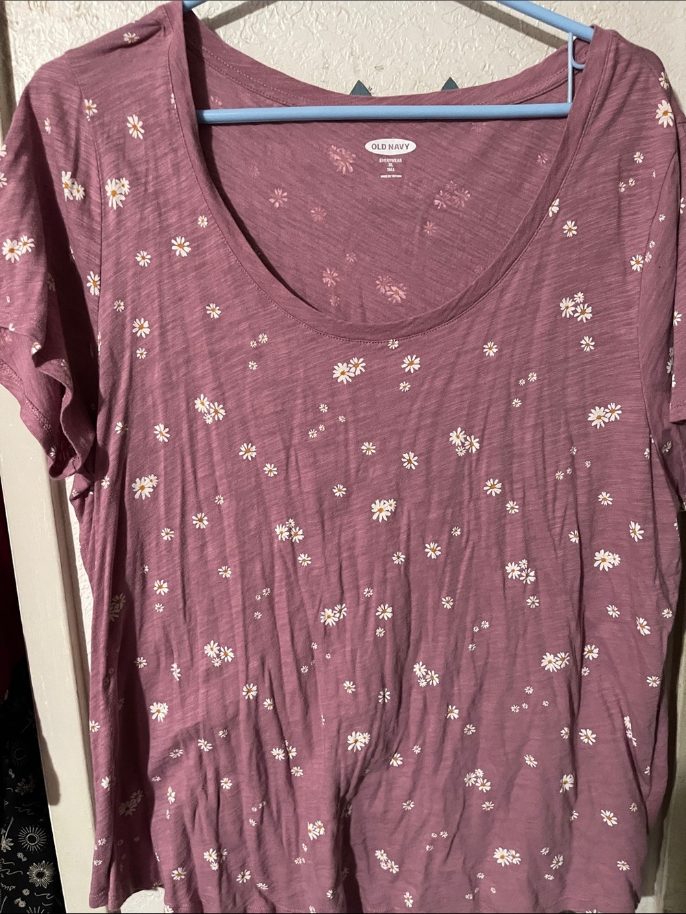 Old Navy Mauve Floral Scoop Neck Short Sleeve Tee